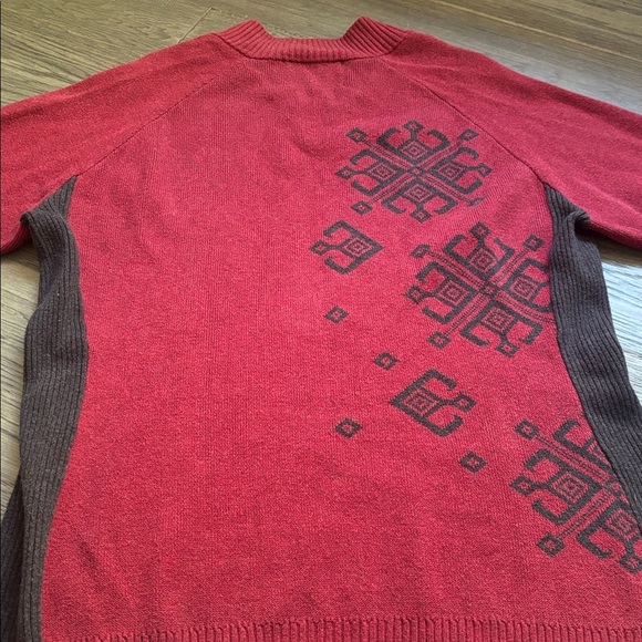 Woolrich | Deep Ruby 100% Cotton Nordic Snowflake V-Neck Sweater Size Medium - Picture 10 of 11